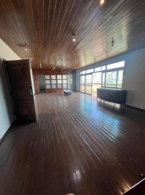 Apartamento, Funcionários, 4 Quartos, 4 Vagas, 1 Suíte