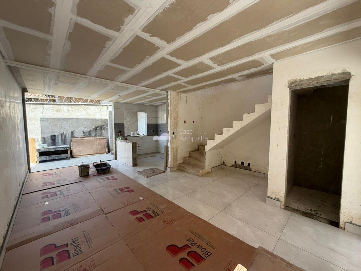 Casa, Itapoã, 3 Quartos, 2 Vagas, 1 Suíte