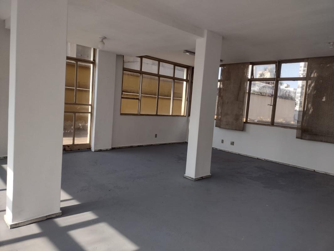 Sala, Barro Preto, 0 Quarto, 0 Vaga