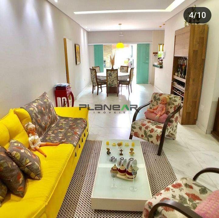 Casa, Novo Riacho, 3 Quartos, 6 Vagas, 2 Suítes