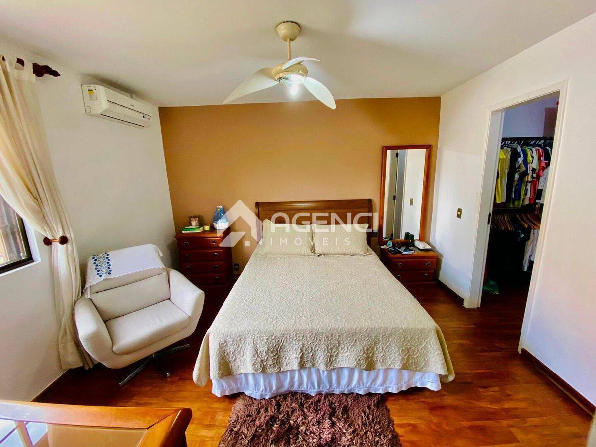 Casa, Bandeirantes (pampulha), 4 Quartos, 0 Vaga, 1 Suíte