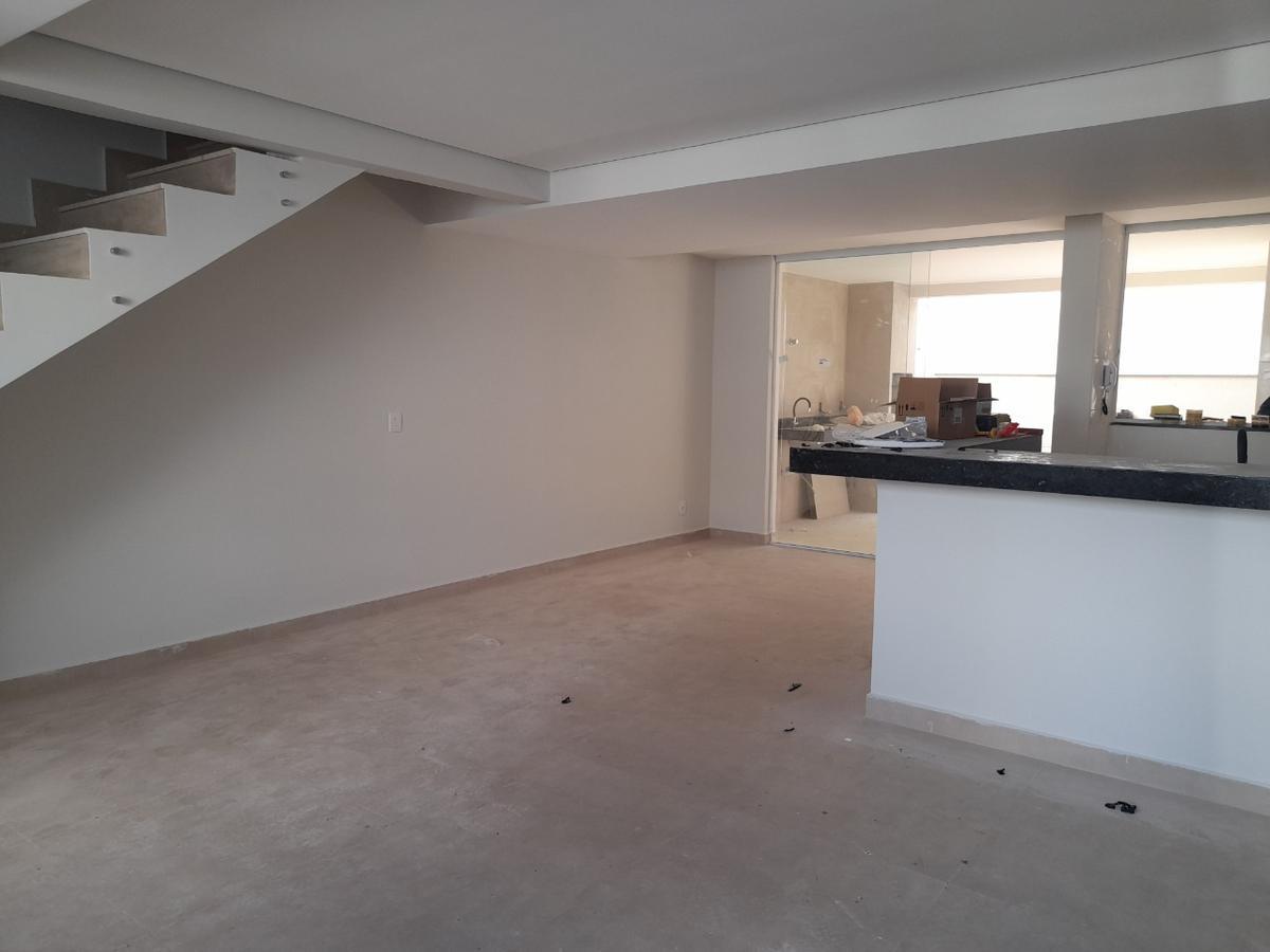 Casa, Esplanada, 3 Quartos, 2 Vagas, 1 Suíte