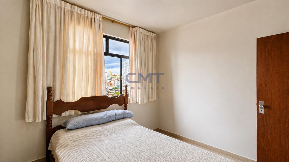 Casa, Sagrada Família, 5 Quartos, 3 Vagas, 2 Suítes