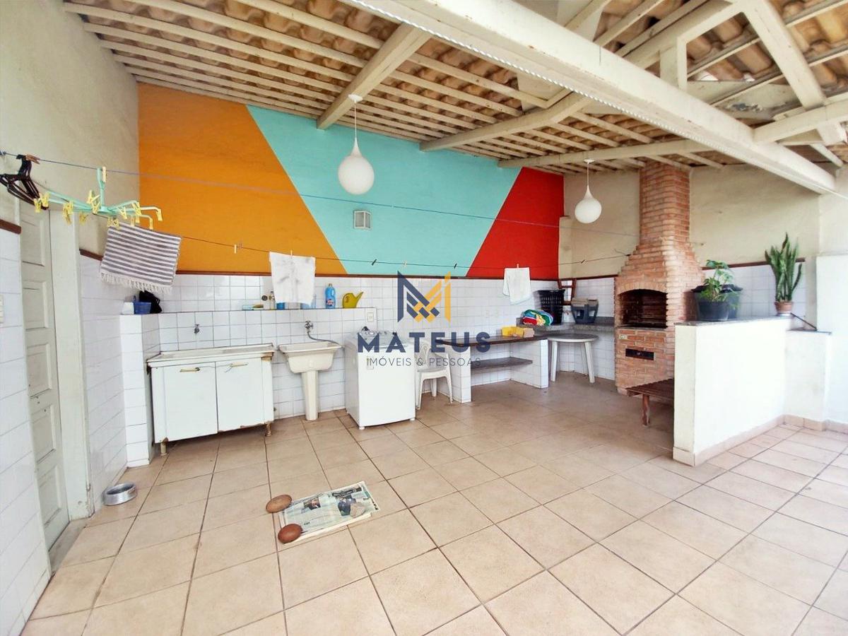 Casa, Carlos Prates, 6 Quartos, 2 Vagas, 2 Suítes