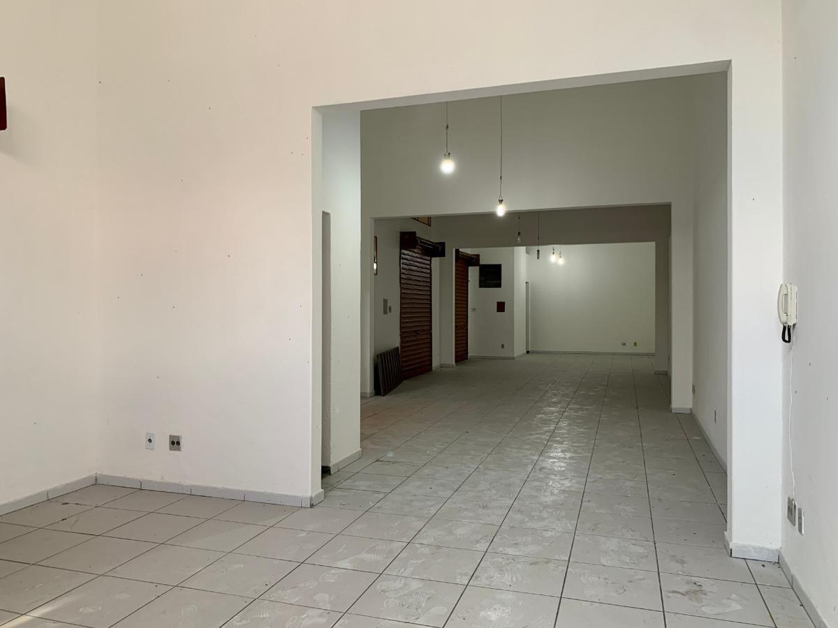 Andar, Serrano, 0 Quarto, 1 Vaga