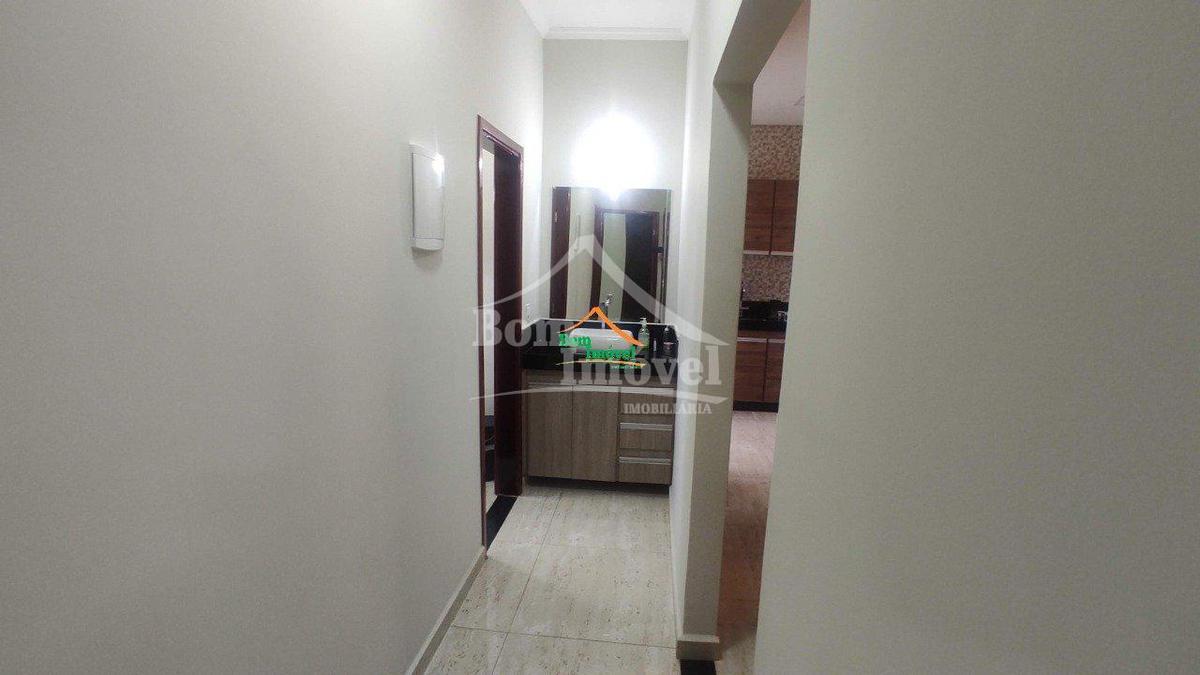 Casa, Centro, 2 Quartos, 2 Vagas, 1 Suíte