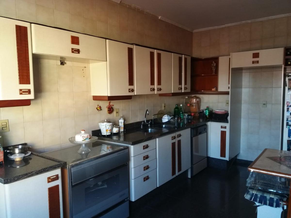 Casa, Centro, 3 Quartos, 1 Vaga, 1 Suíte