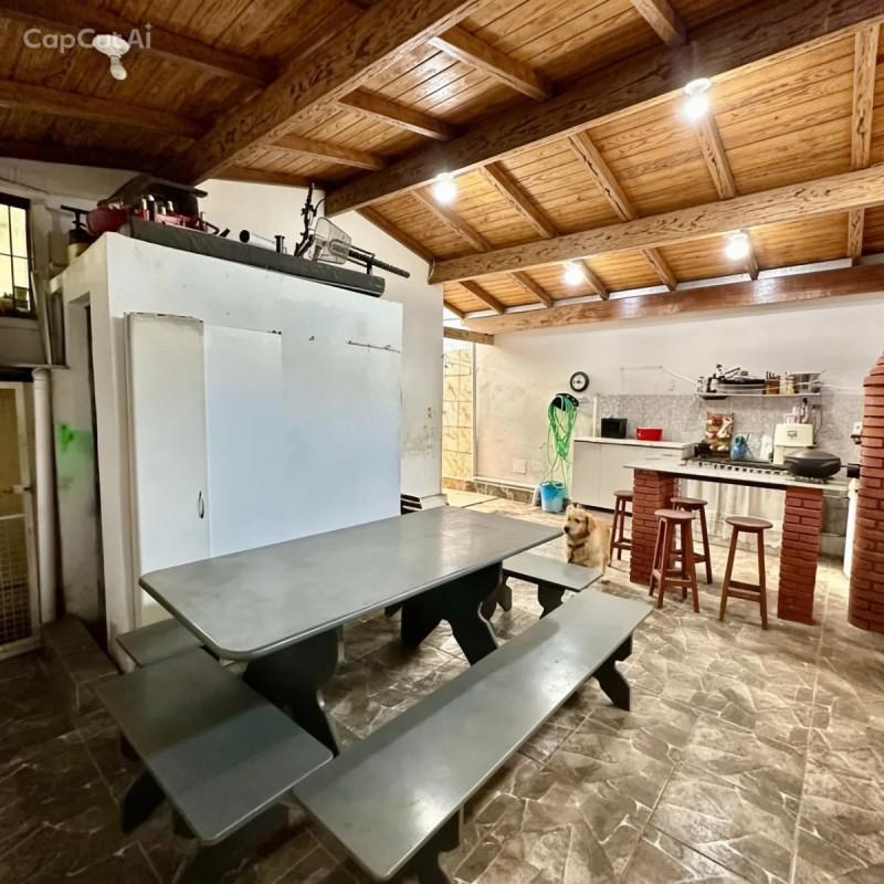 Casa, Castelo, 3 Quartos, 2 Vagas, 1 Suíte