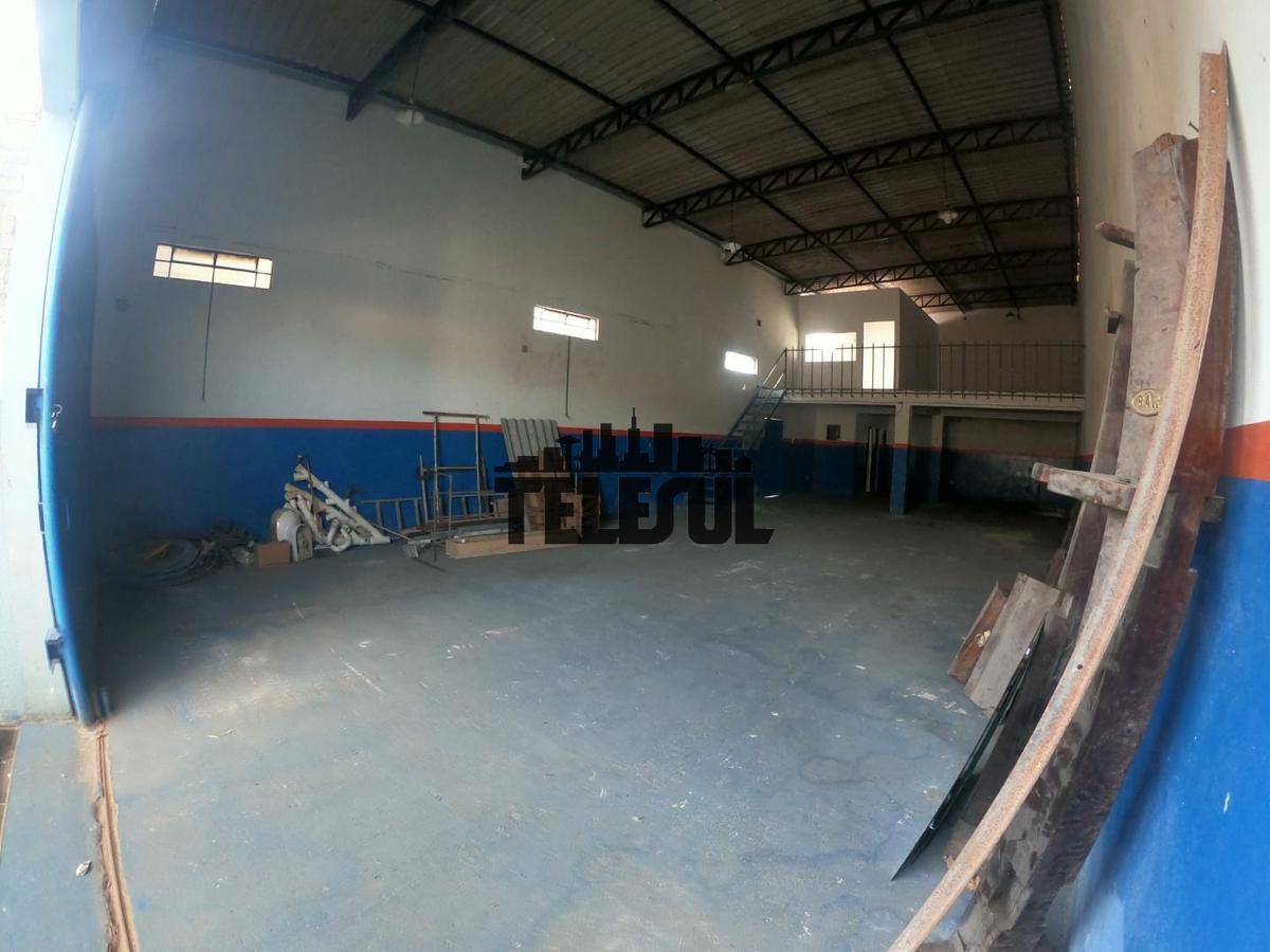 Galpão, Parque Rinaldo, 0 Quarto, 2 Vagas