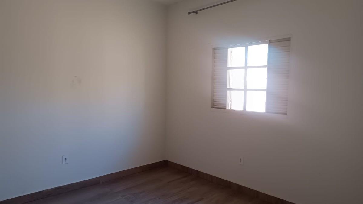 Casa, Pedra Azul, 2 Quartos, 3 Vagas