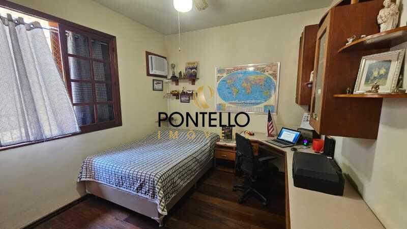 Casa, Castelo, 5 Quartos, 4 Vagas, 1 Suíte