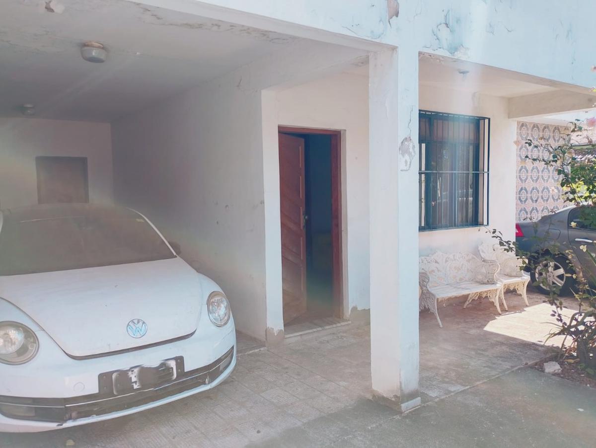 Casa, Santa Branca, 3 Quartos, 4 Vagas, 1 Suíte