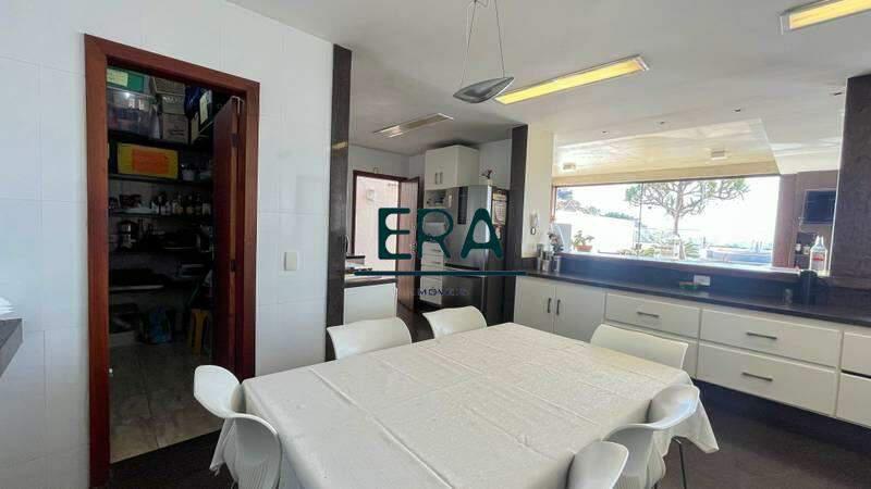 Casa, Mangabeiras, 4 Quartos, 4 Vagas, 2 Suítes