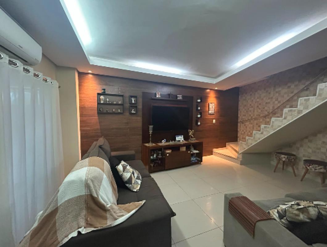 Casa, Grajaú, 4 Quartos, 1 Vaga, 1 Suíte