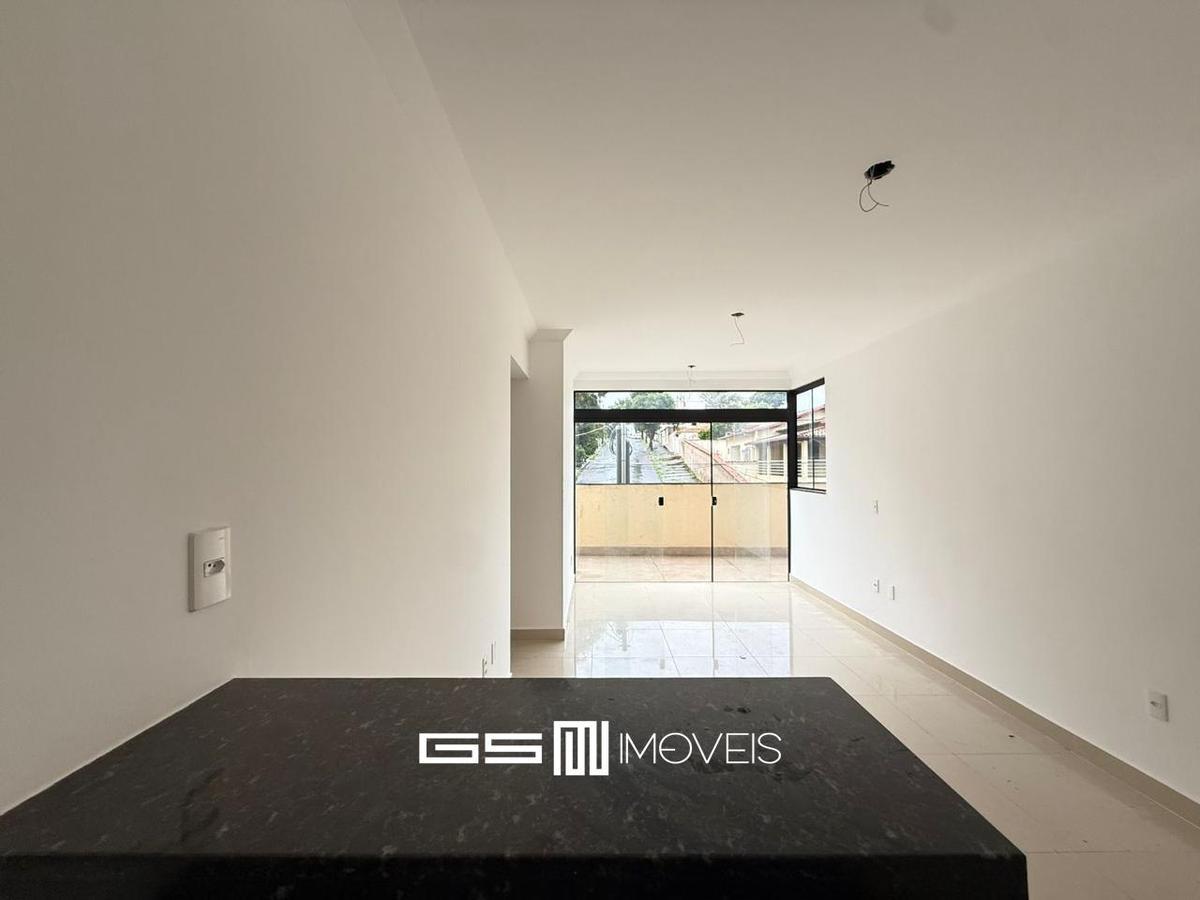 Apartamento, Serrano, 2 Quartos, 2 Vagas