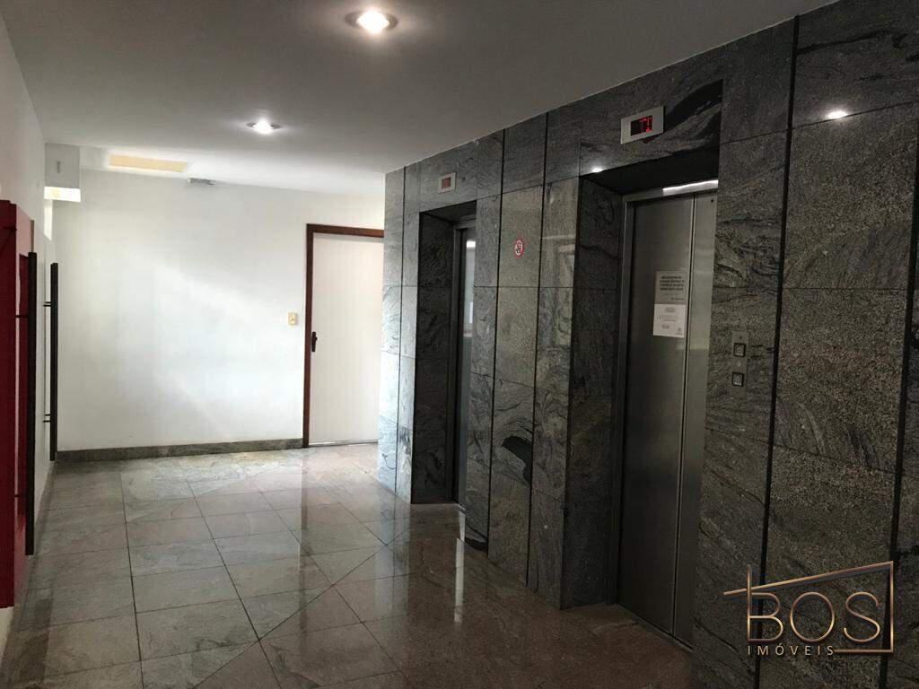 Sala, Santa Efigênia, 0 Quarto, 0 Vaga, 2 Suítes