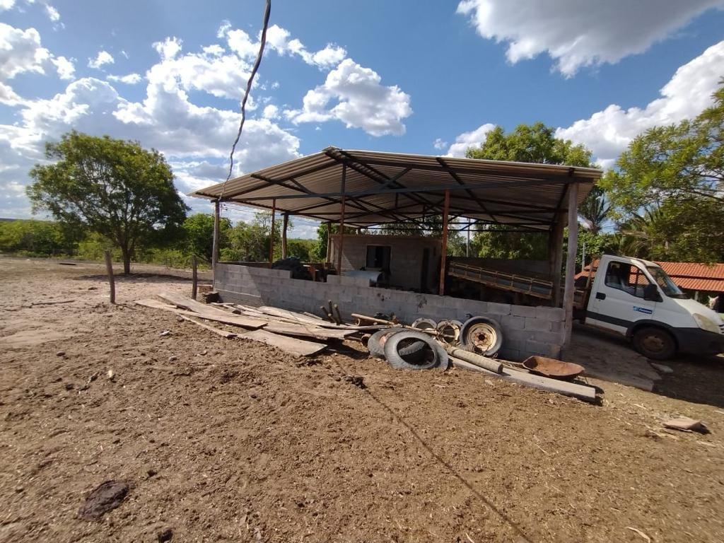 Fazenda, Zona Rural, 2 Quartos, 0 Vaga