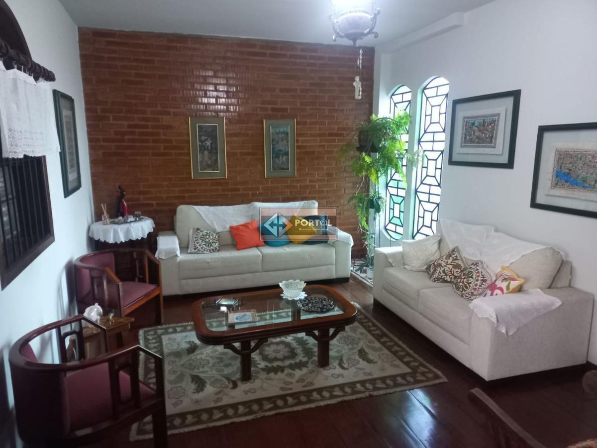 Casa, Itapoã, 4 Quartos, 2 Vagas, 1 Suíte