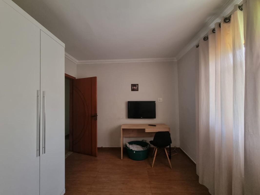 Casa, Jardim Riacho das Pedras, 4 Quartos, 5 Vagas, 1 Suíte