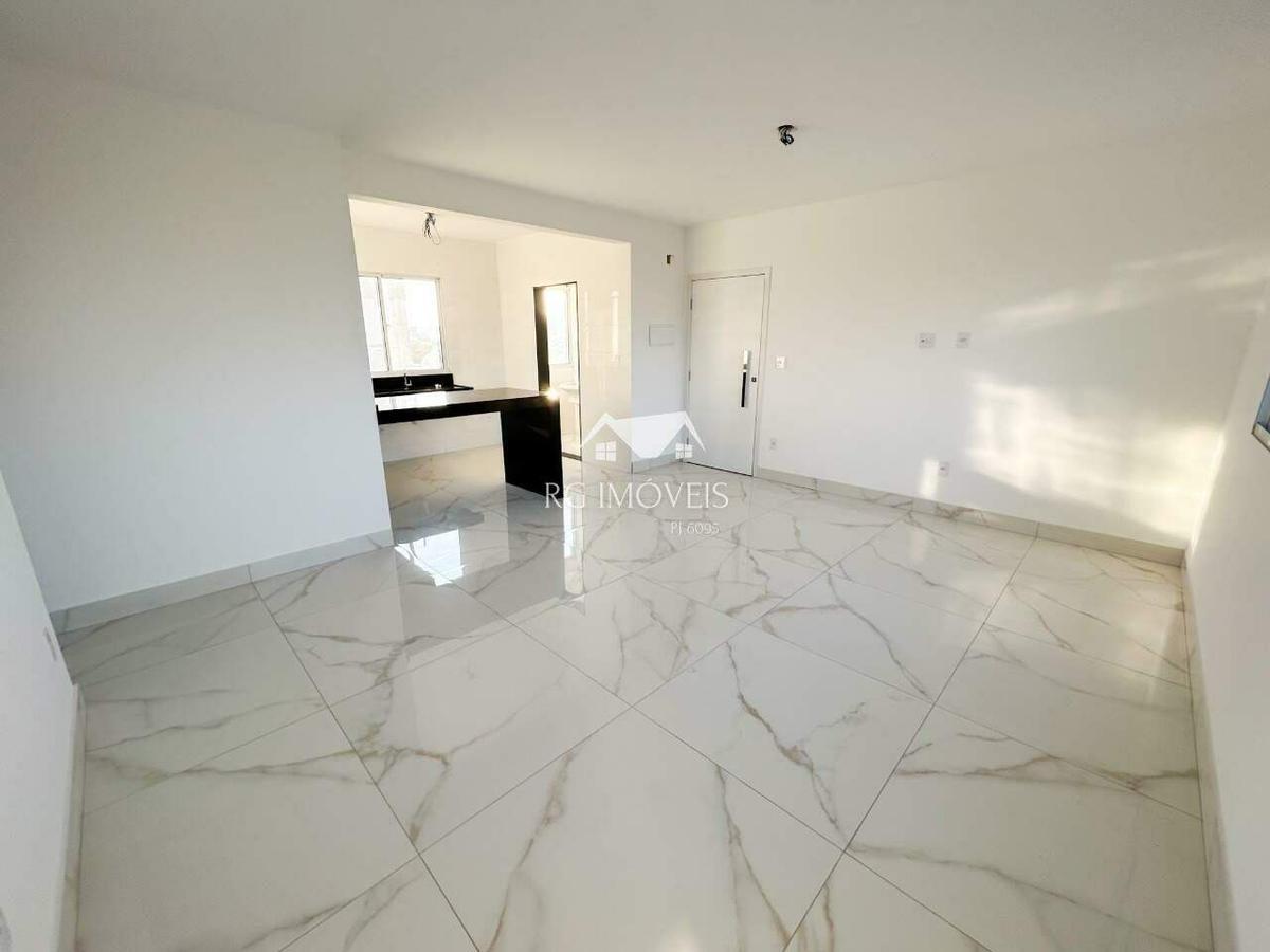 Apartamento, Barreiro, 3 Quartos, 2 Vagas, 1 Suíte