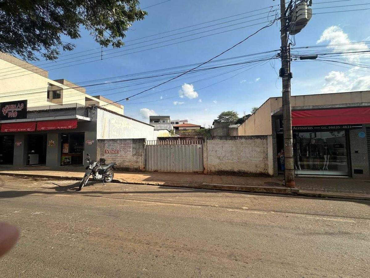 Lote, Centro, 0 Quarto, 0 Vaga