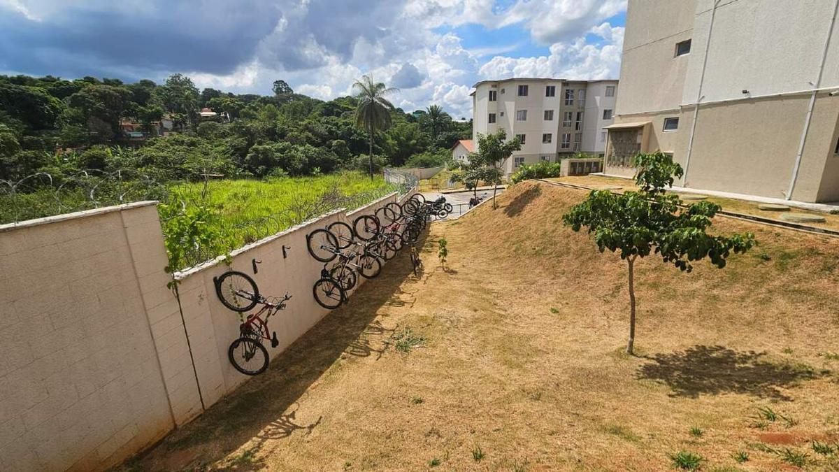 Apartamento, Vale das Amendoeiras, 2 Quartos, 1 Vaga