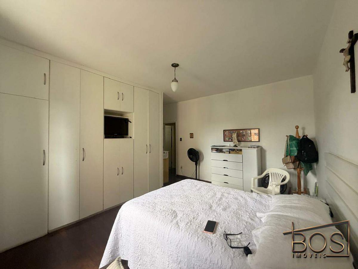 Casa, Nova Floresta, 9 Quartos, 3 Vagas, 1 Suíte