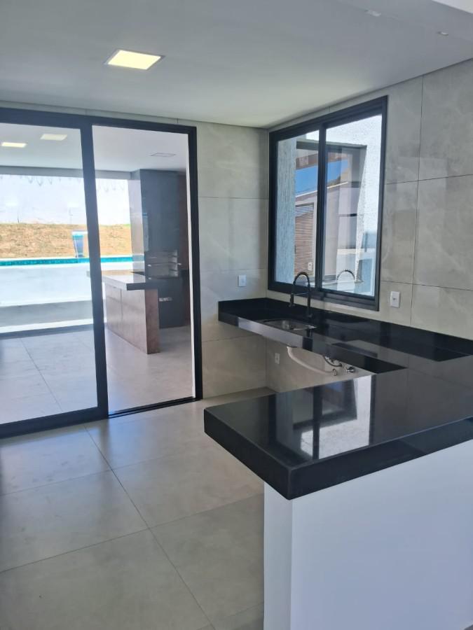 Casa, Jardim Ipê, 4 Quartos, 4 Vagas, 2 Suítes