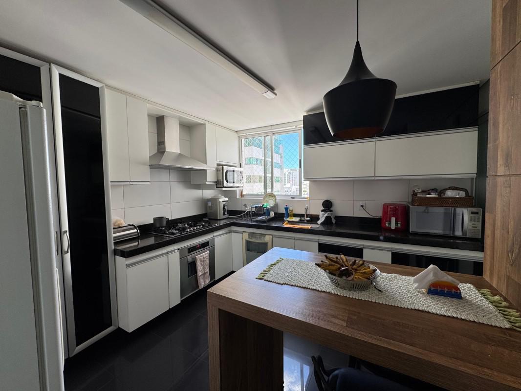 Apartamento, União, 4 Quartos, 4 Vagas, 2 Suítes