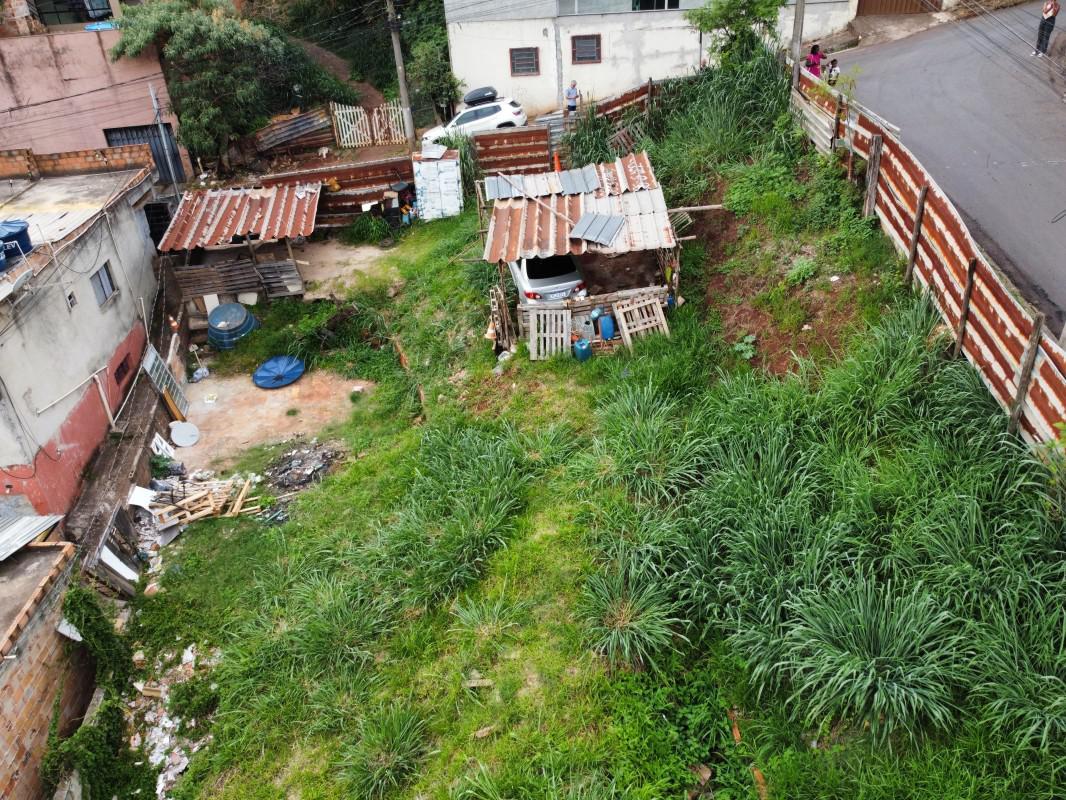 Lote, Olhos D'água, 0 Quarto, 0 Vaga