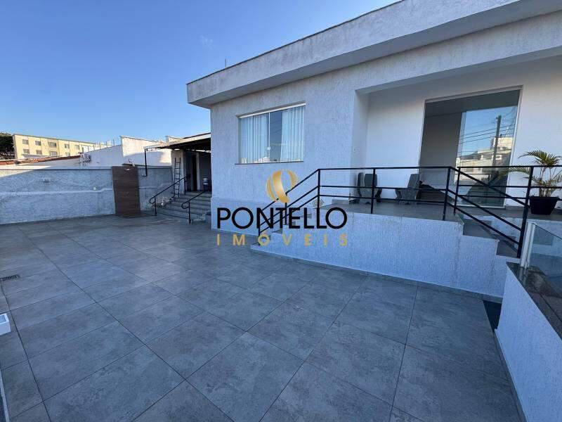 Casa, Renascença, 3 Quartos, 2 Vagas, 2 Suítes