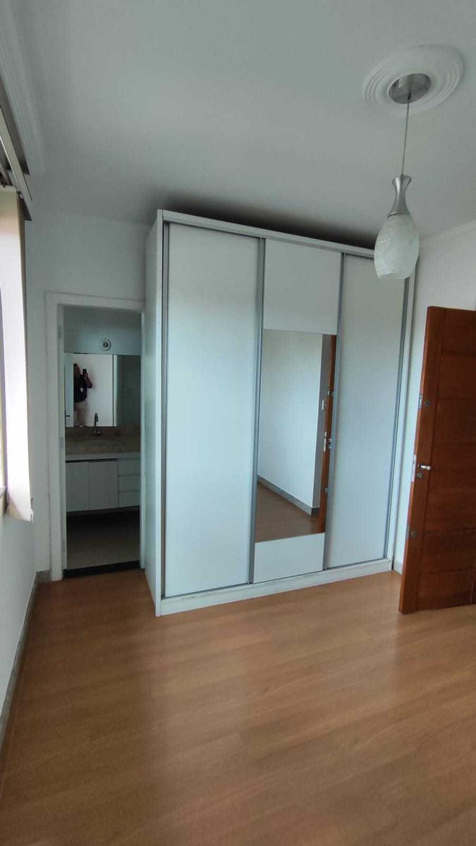 Casa, Cabral, 3 Quartos, 2 Vagas, 1 Suíte