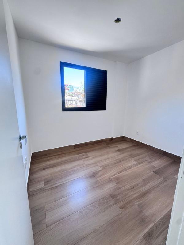 Apartamento, Barreiro, 3 Quartos, 2 Vagas, 1 Suíte