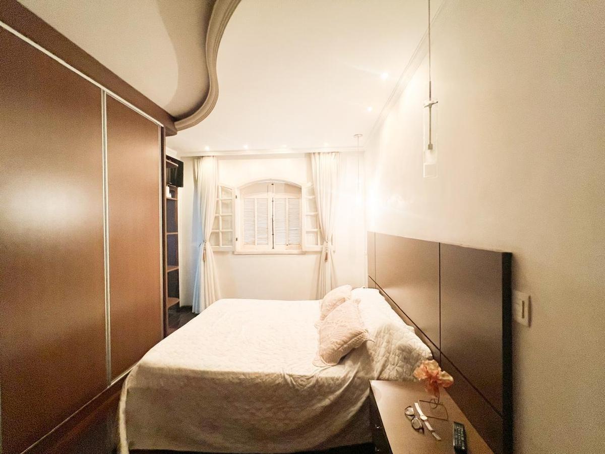 Casa, Arvoredo, 3 Quartos, 8 Vagas, 2 Suítes
