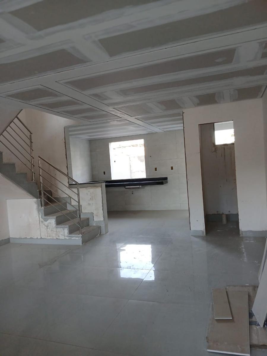 Casa, Piratininga (venda Nova), 2 Quartos, 2 Vagas, 2 Suítes