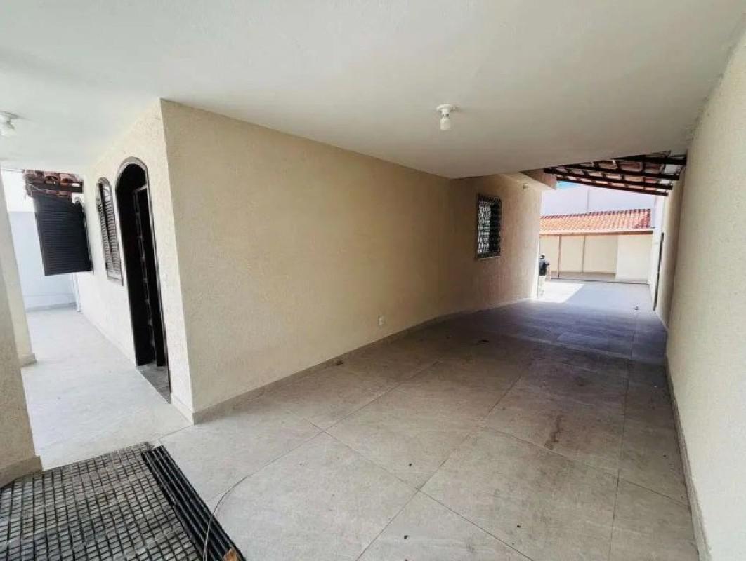 Casa, Santa Branca, 3 Quartos, 8 Vagas