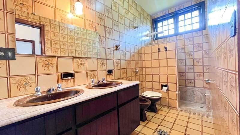 Casa, São Luiz (pampulha), 6 Quartos, 10 Vagas, 3 Suítes