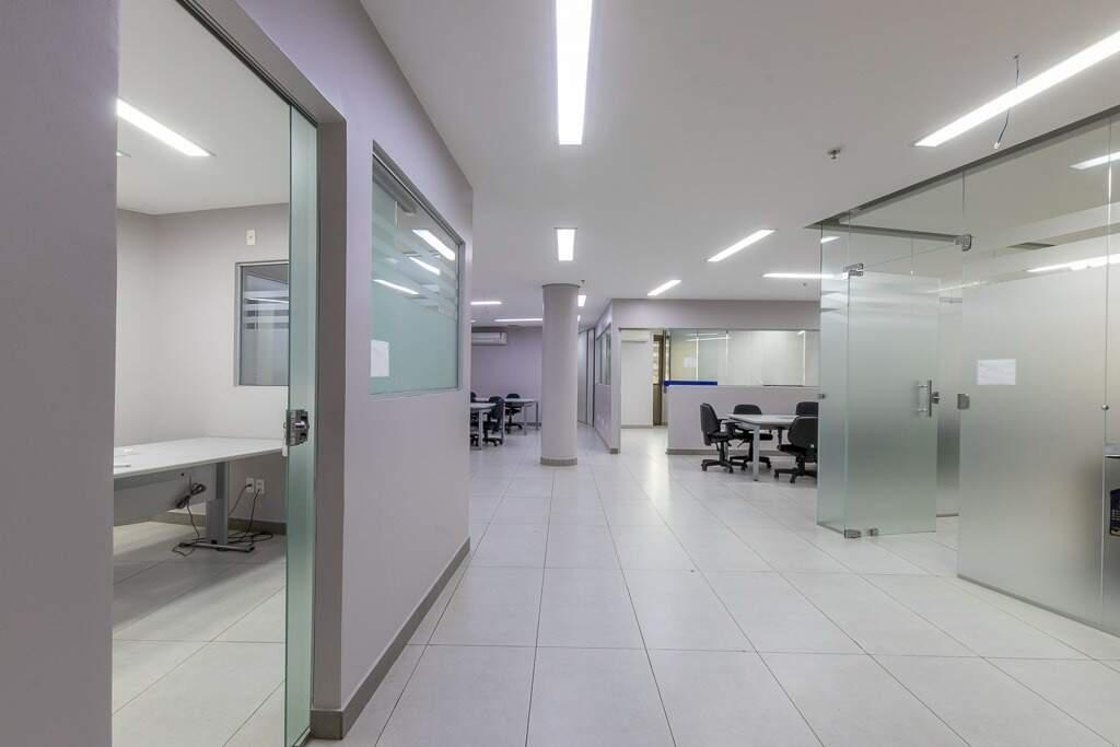 Sala, Vila da Serra, 0 Quarto, 7 Vagas