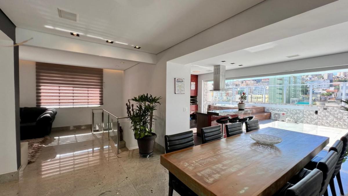 Cobertura, Santa Efigênia, 5 Quartos, 3 Vagas, 1 Suíte