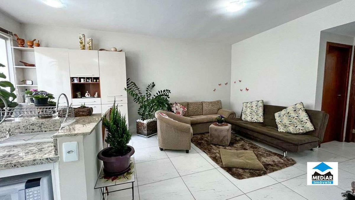 Casa, Santa Efigênia, 3 Quartos, 2 Vagas, 2 Suítes