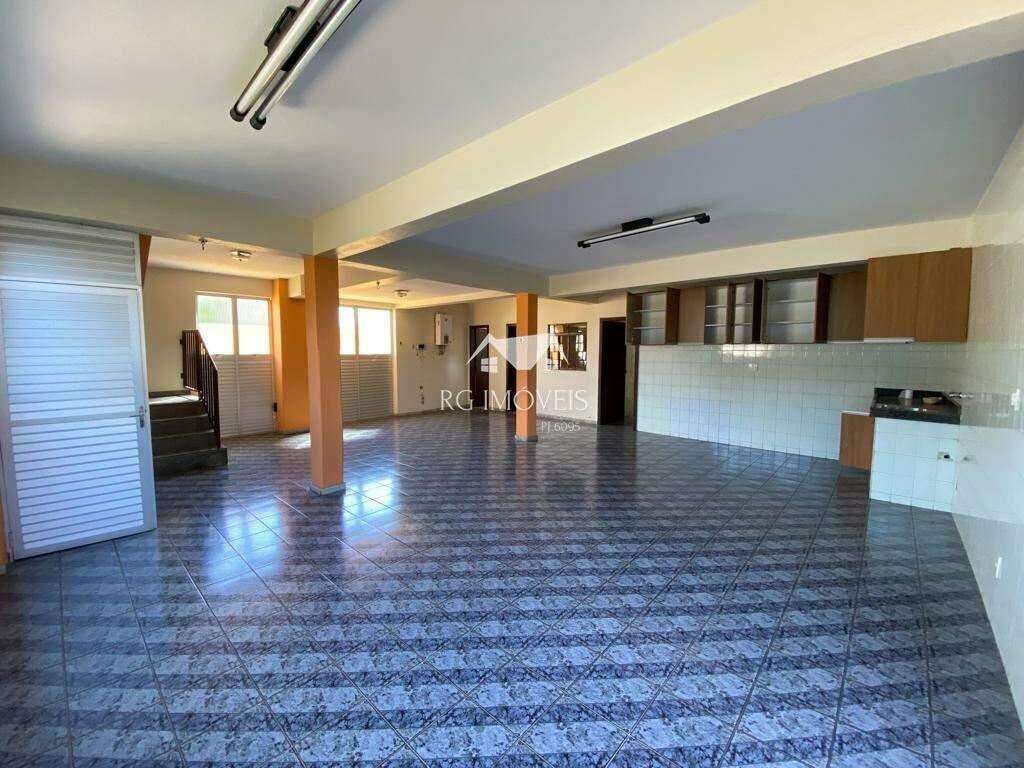 Casa, Barreiro, 4 Quartos, 4 Vagas, 2 Suítes