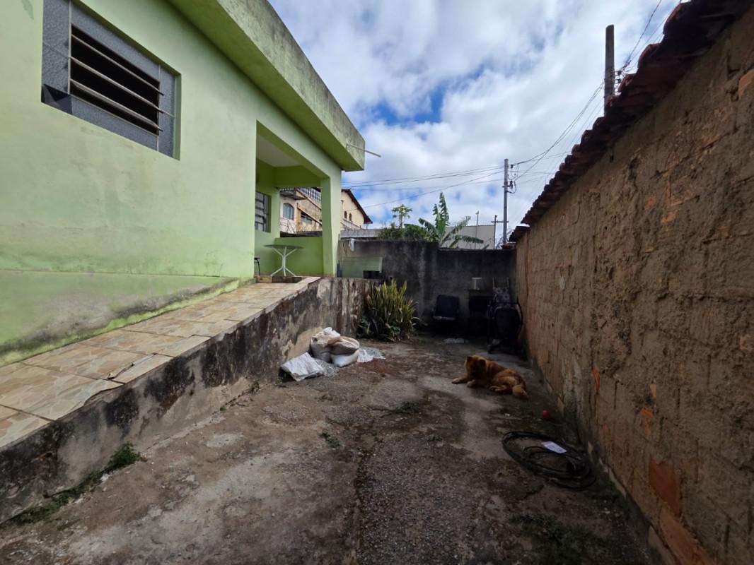 Casa, Coqueiros, 2 Quartos, 6 Vagas