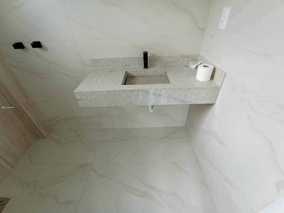 Casa, Planalto, 3 Quartos, 2 Vagas, 1 Suíte