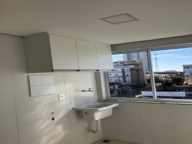 Apartamento, Sagrada Família, 2 Quartos, 2 Vagas, 1 Suíte