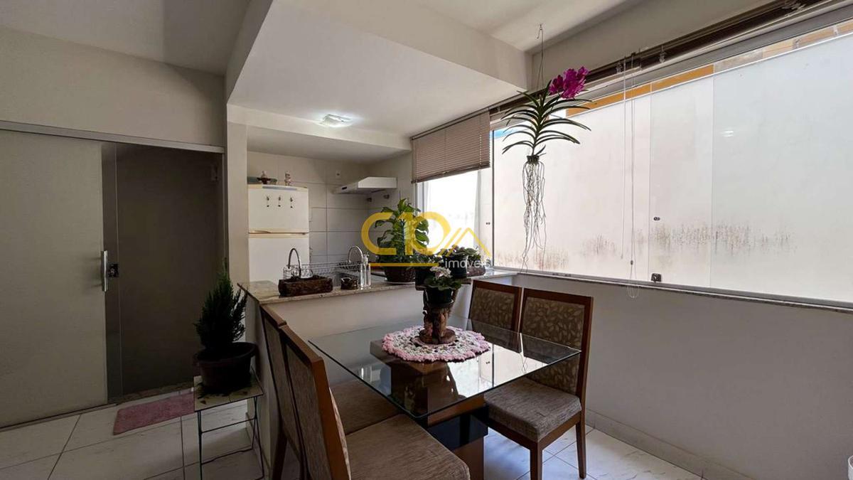 Casa, Santa Efigênia, 3 Quartos, 2 Vagas, 2 Suítes