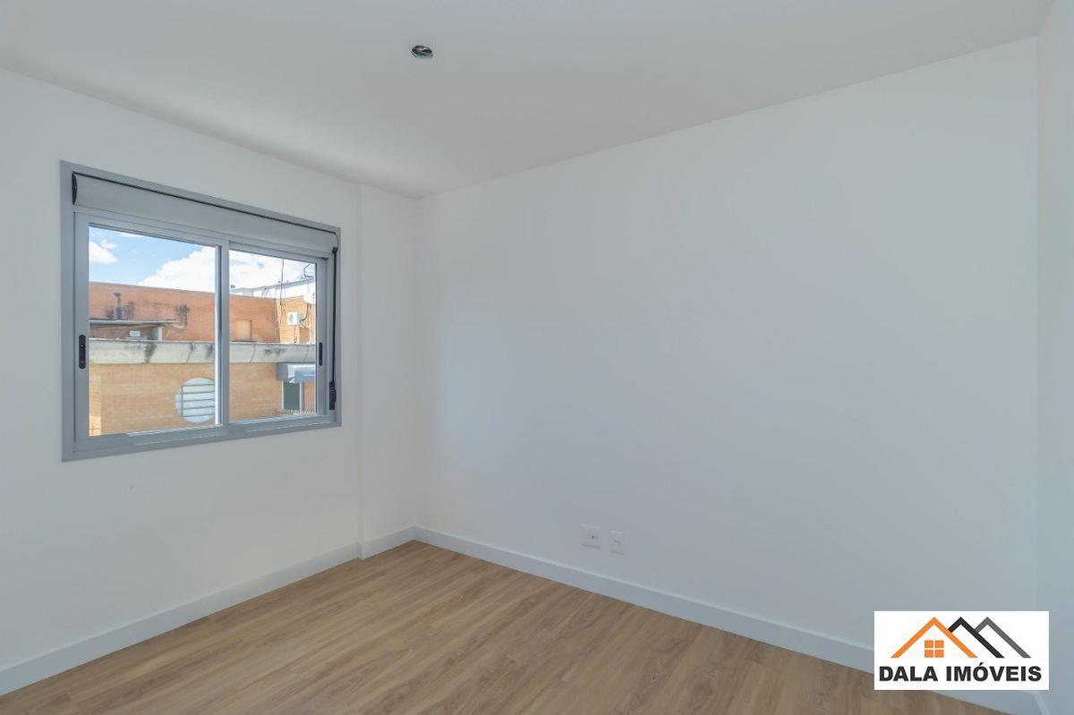 Apartamento, Sagrada Família, 3 Quartos, 2 Vagas, 1 Suíte
