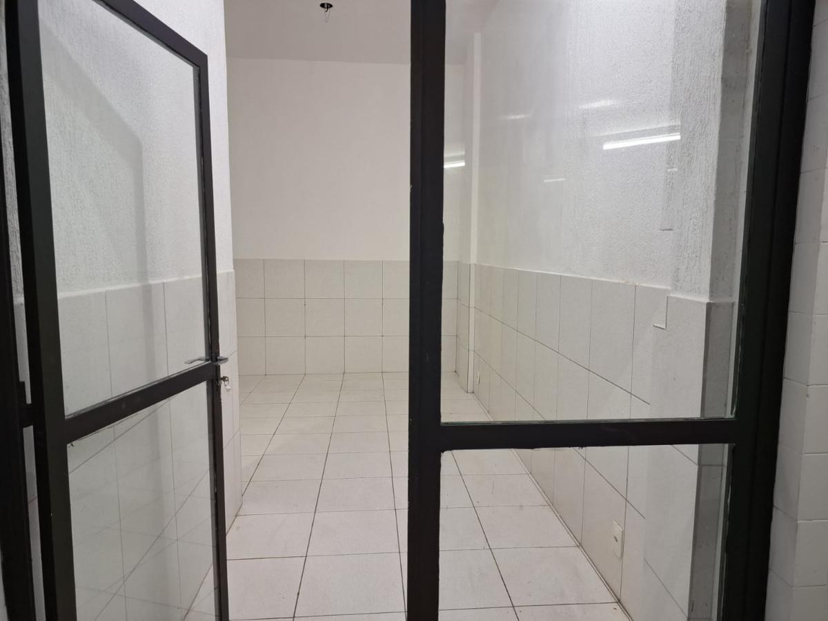 Andar, Savassi, 0 Quarto, 0 Vaga