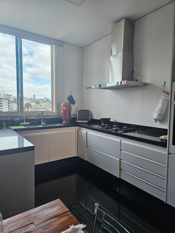 Casa, Santa Lúcia, 4 Quartos, 6 Vagas, 4 Suítes