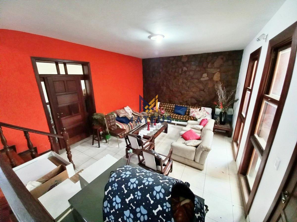 Casa, Carlos Prates, 6 Quartos, 2 Vagas, 2 Suítes