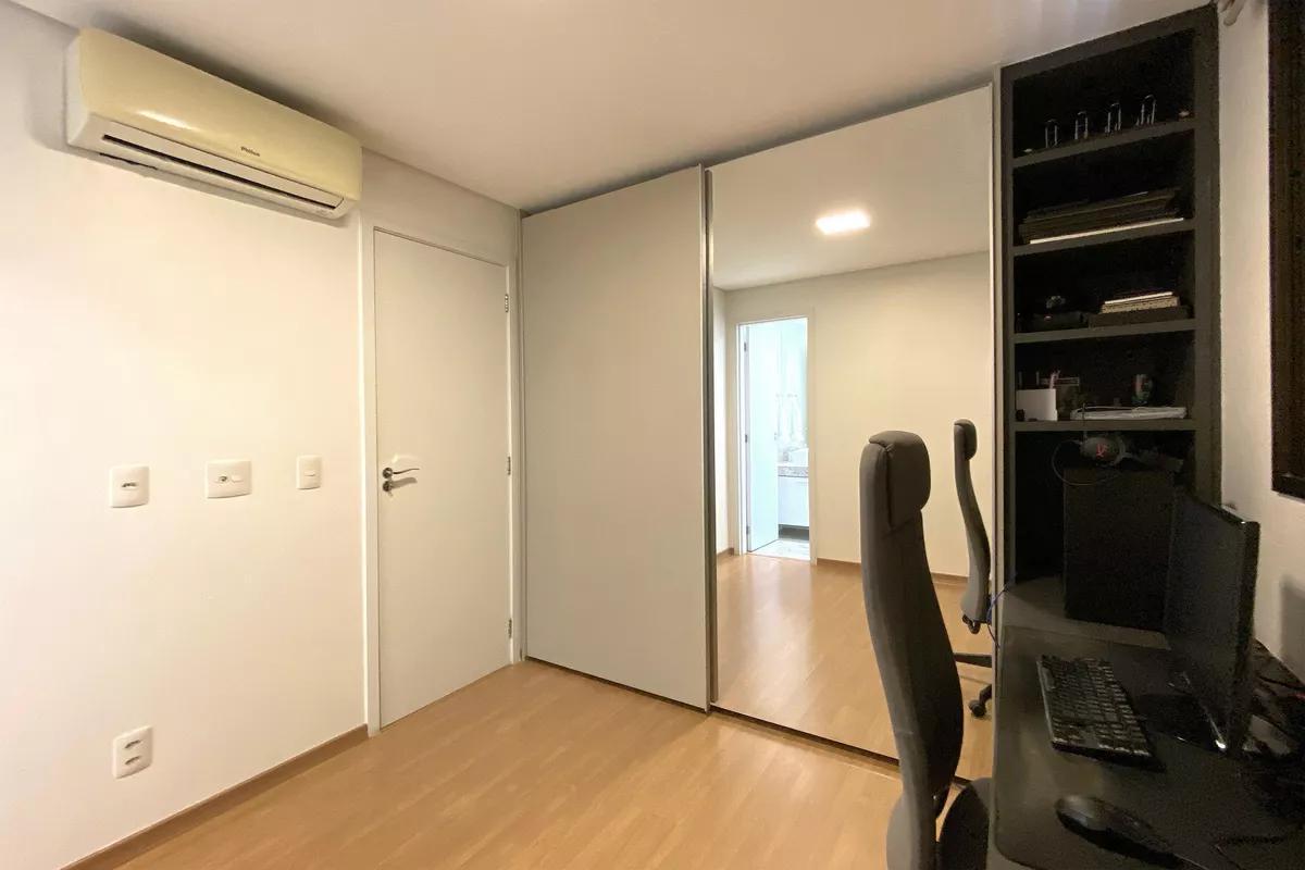Apartamento, Funcionários, 2 Quartos, 2 Vagas, 2 Suítes